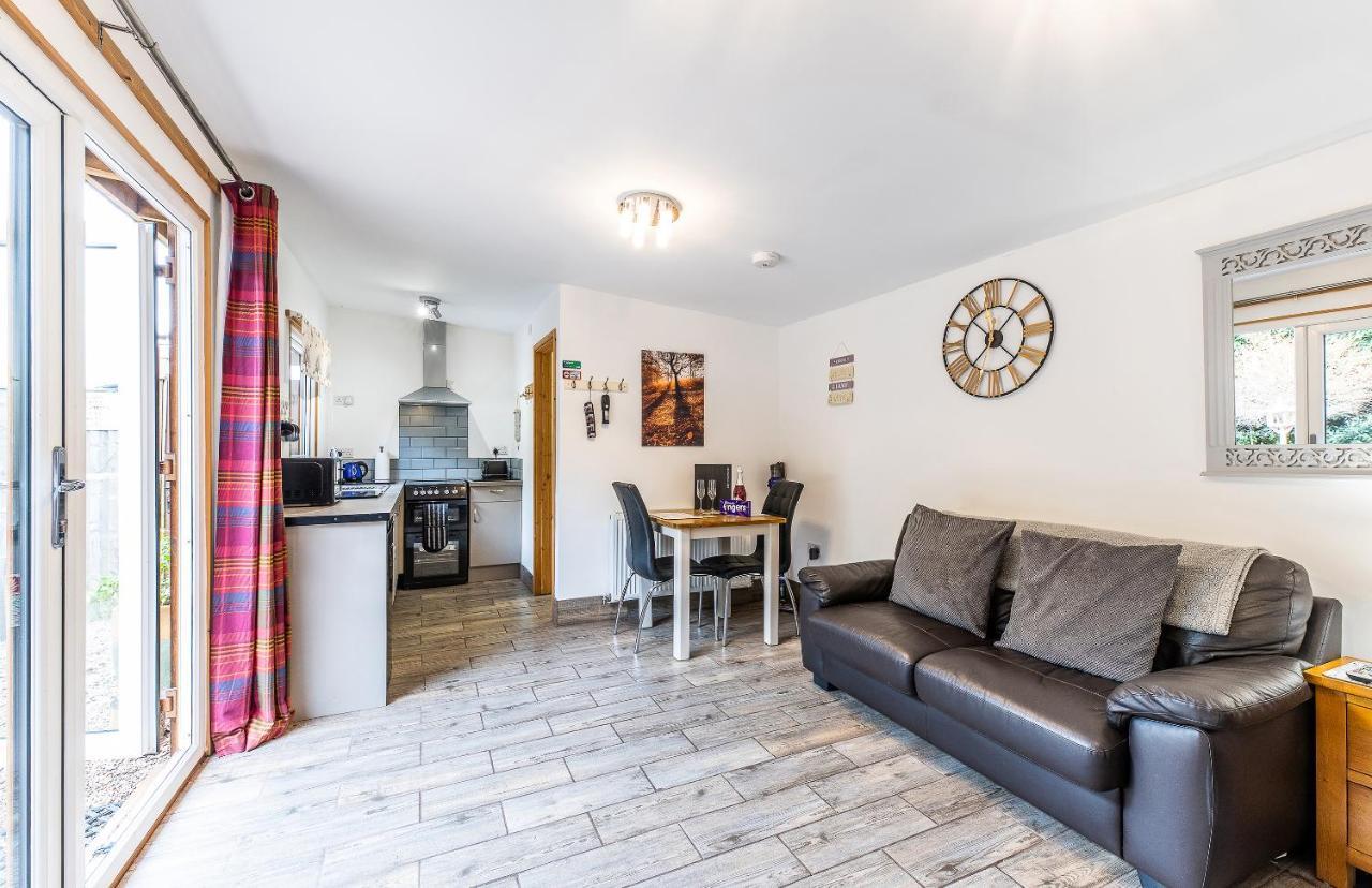 Fairview Farm Holiday Accommodation 14 Luxury Lodges, Cabins, Dog Friendly, Suitable For Couples, Families And Groups, Wedding Guests , Corporate Events, Sleeps 2-65 Guests In Ravenshead, Nottingham Near Sherwood Forest, Set In 88 Acres Buitenkant foto