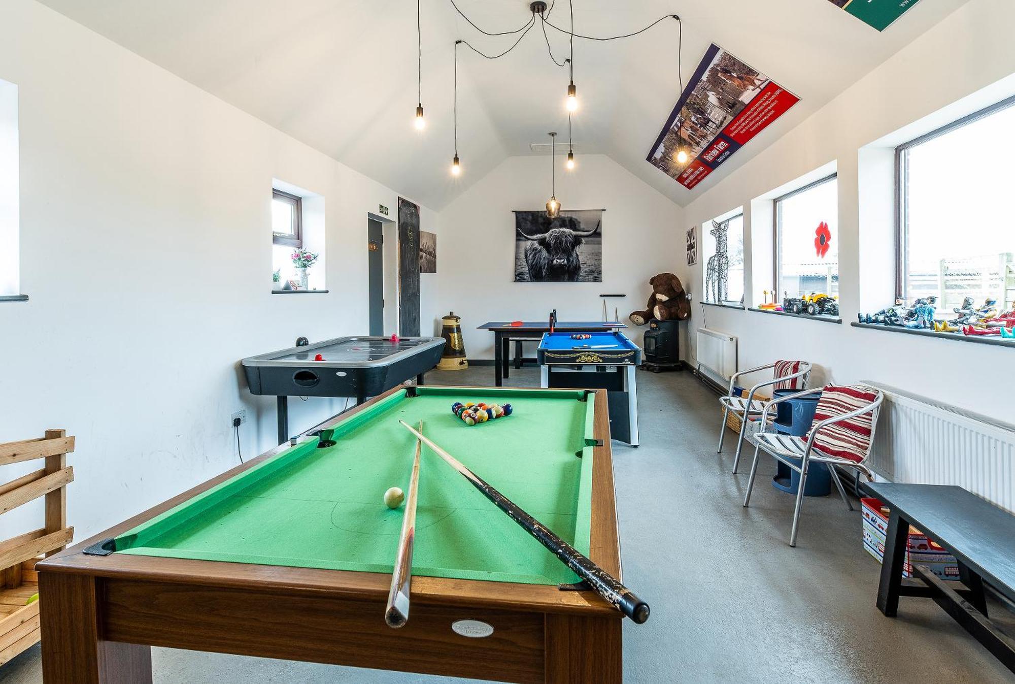 Fairview Farm Holiday Accommodation 14 Luxury Lodges, Cabins, Dog Friendly, Suitable For Couples, Families And Groups, Wedding Guests , Corporate Events, Sleeps 2-65 Guests In Ravenshead, Nottingham Near Sherwood Forest, Set In 88 Acres Buitenkant foto