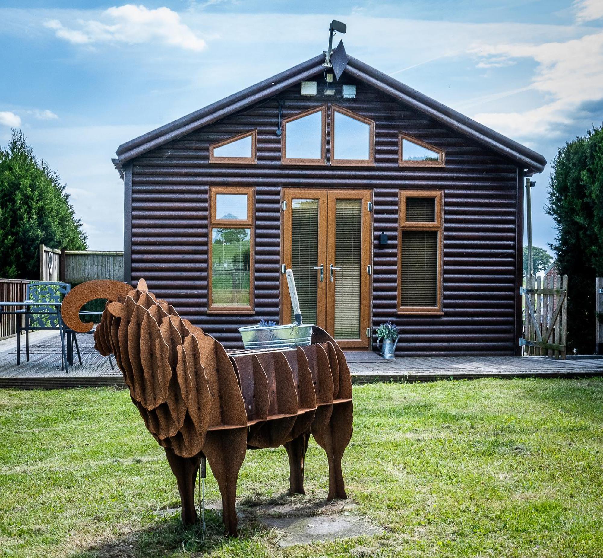 Fairview Farm Holiday Accommodation 14 Luxury Lodges, Cabins, Dog Friendly, Suitable For Couples, Families And Groups, Wedding Guests , Corporate Events, Sleeps 2-65 Guests In Ravenshead, Nottingham Near Sherwood Forest, Set In 88 Acres Buitenkant foto